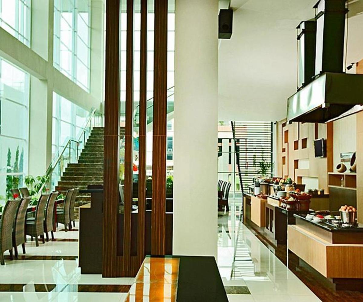 Hotel Santika Tasikmalaya Exterior photo