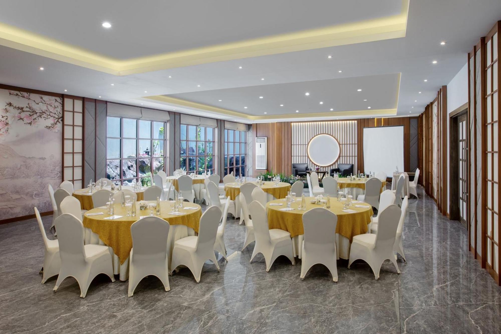 Hotel Santika Tasikmalaya Exterior photo